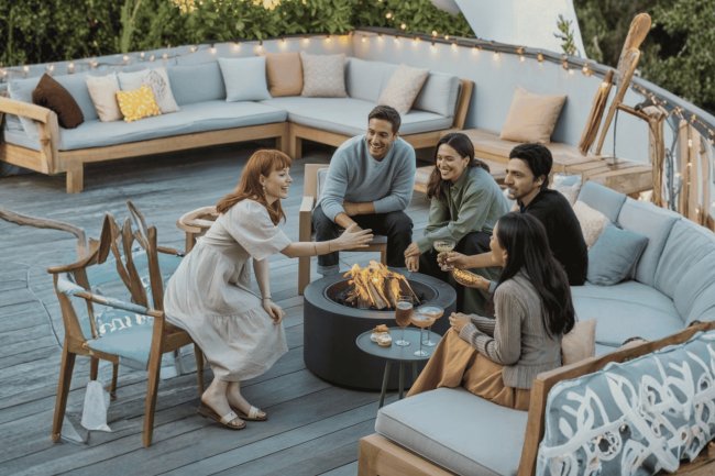Decks as Social Hubs: Rethinking Outdoor Spaces for Post- Pandemic American Lifestyles