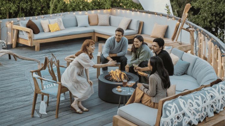 Decks as Social Hubs: Rethinking Outdoor Spaces for Post- Pandemic American Lifestyles