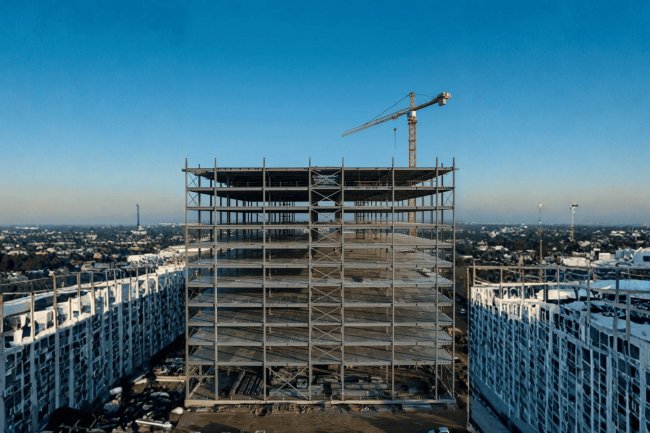 Steel Deck Design Coordination with Structural Bay Planning