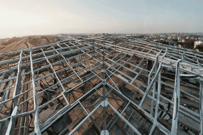 Roof Deck Detailing Around Ridge and Valley Conditions