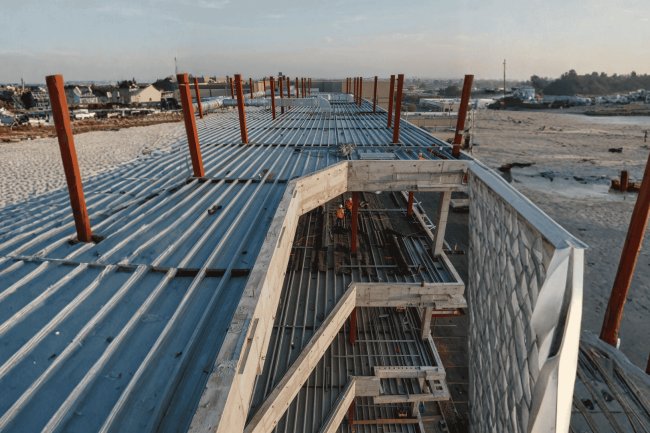 Roof Deck Support at Step-Down Roof Areas