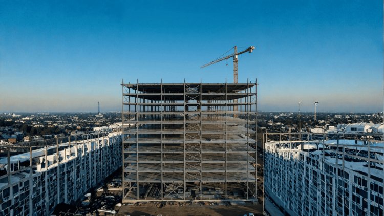 Steel Deck Design Coordination with Structural Bay Planning