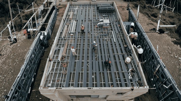 Roof Deck Layout Coordination for School Buildings