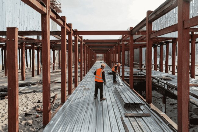 Composite Deck Detailing Around Column Lines