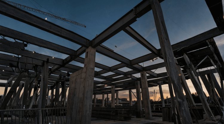 Form Deck Detailing Around Support Transitions
